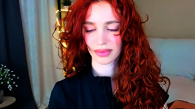 ChristinaConteeree live cam preview