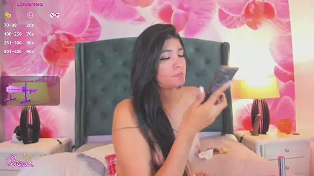 ninaavelvett webcam