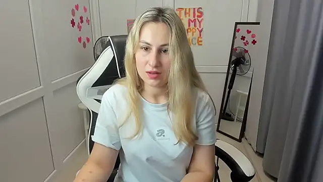 MissLunariaa live cam preview