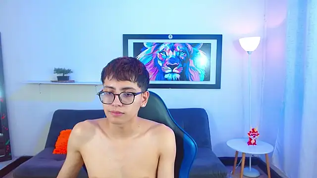 alexcum_18