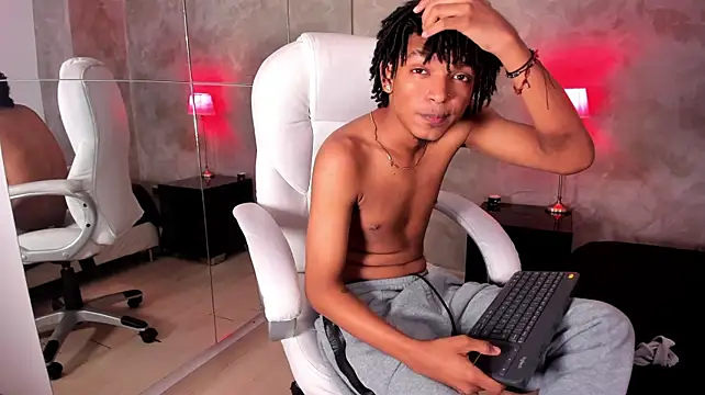 Raymond_steel webcam