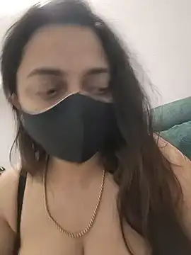 SilkAndShadow live cam preview