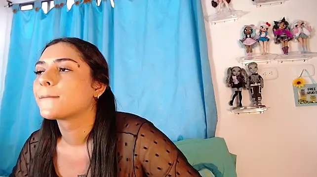 mensia_hernandz webcam