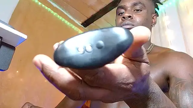 angel_bonbom webcam