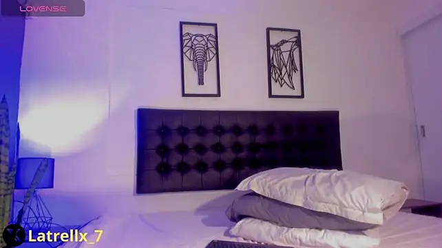 Latrellx7 webcam