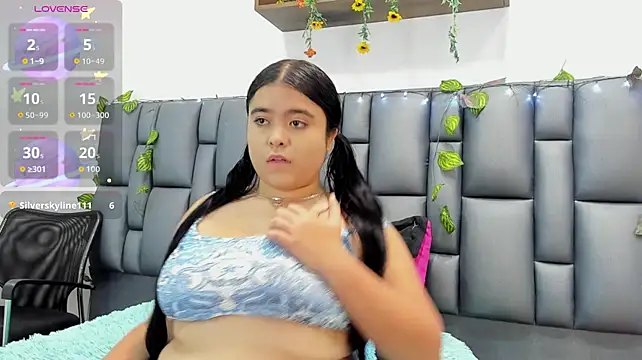 Isabella_18 webcam