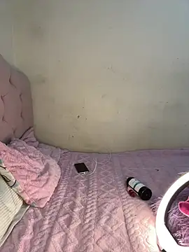 Miakittyyy webcam