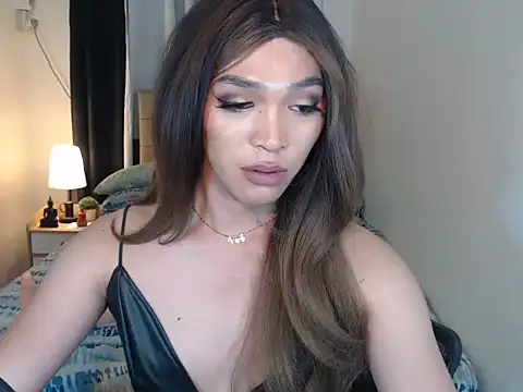 loveasianjhaine24 webcam
