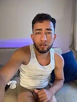 liam_bronw webcam