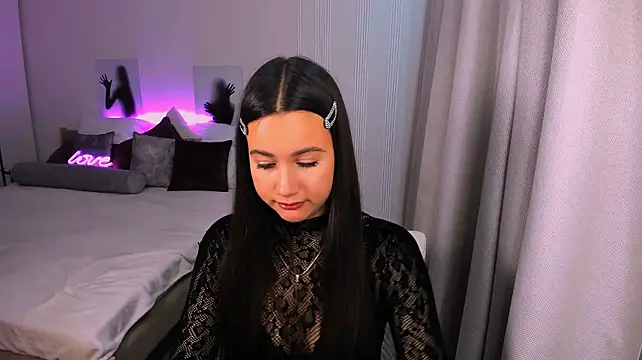 GabrielleEvy live cam on StripChat