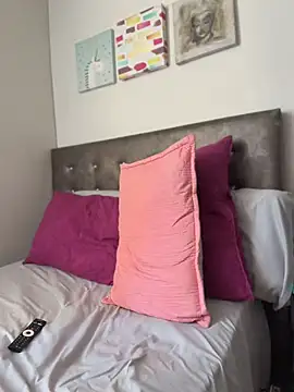 Ashleyroberst's room