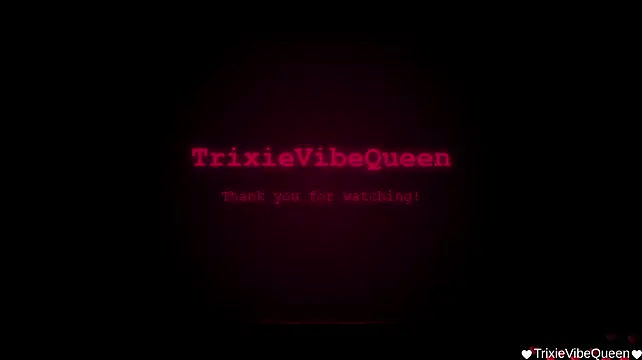 TrixieVibeQueen webcam
