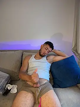 liam_bronw webcam