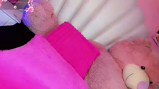 Keira_Fox31 webcam