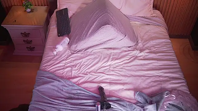 MiaTorres4 webcam