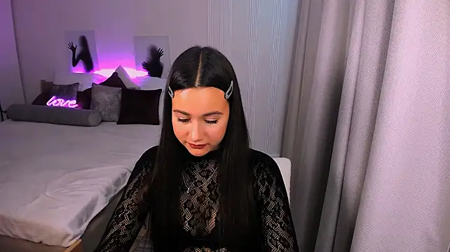 GabrielleEvy webcam