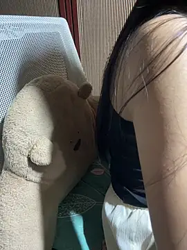 Mina048 webcam