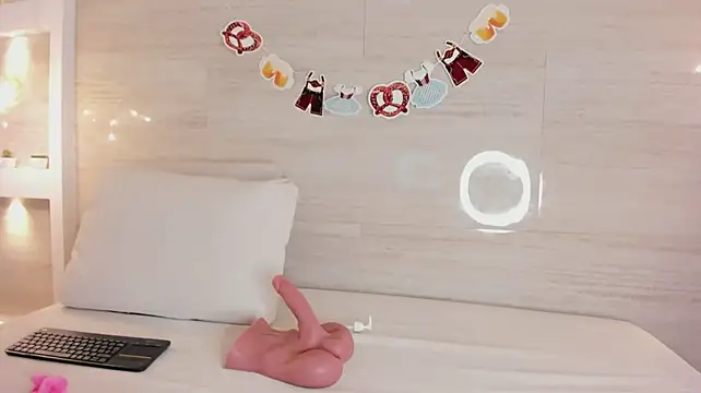 chloe_murray webcam