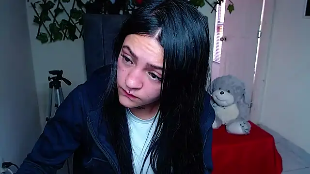 Violettasquirt webcam