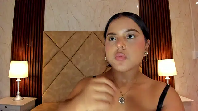 Cari_Voxe