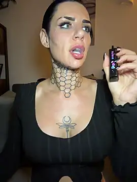 LexiCoco live cam on StripChat