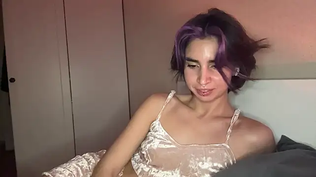 JessiaRuezga live cam on StripChat