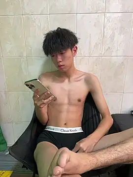 hu_897 (M twink) - 放假期第一天射精