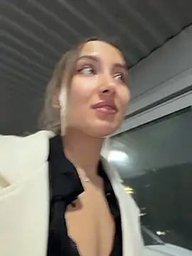 ICrazyOneIRL webcam