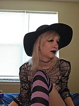 AmethystFoxx webcam