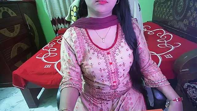 BengaliQueenStar webcam