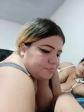 Sara_y_Amy webcam