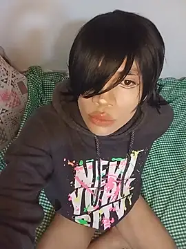 NekoboiPetiole live cam on StripChat