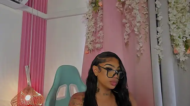 Mia_Jansen webcam