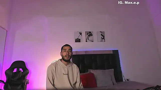 maxpower830 webcam
