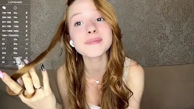 YourFavoriteAfroditaa webcam