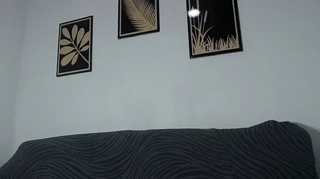 demonica_lucy live cam preview