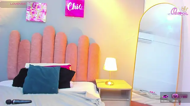 Rossiecameron_ webcam