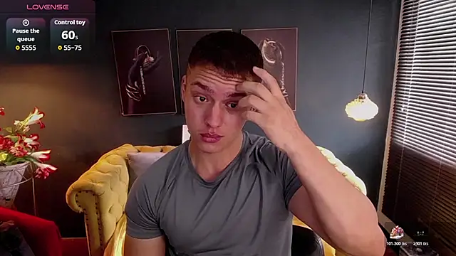 deivid_parker (M twink) - Take off my boxer and play with my cock