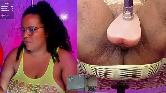 MhiaRey webcam
