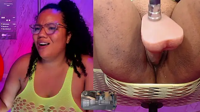 MhiaRey webcam