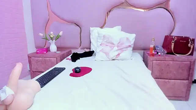LaurendPink webcam