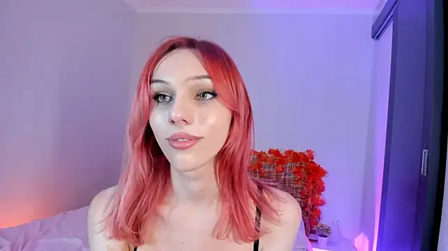 Kirana_Hayes webcam