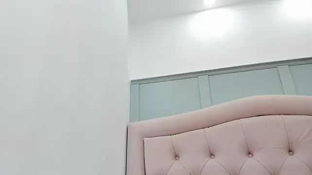 sarah_miller3 webcam