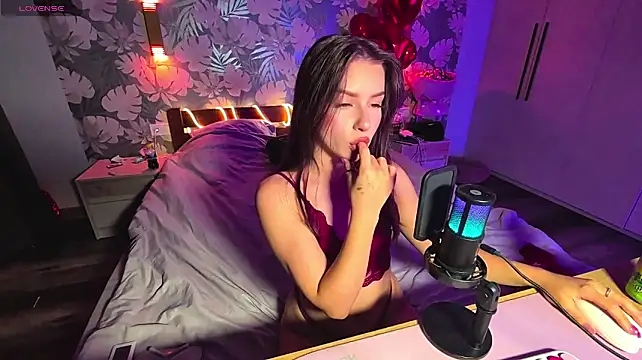 BitterPeach__ webcam