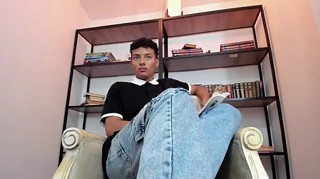 Jake_Noir webcam