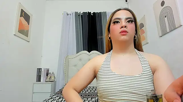 ElaraDeLuca