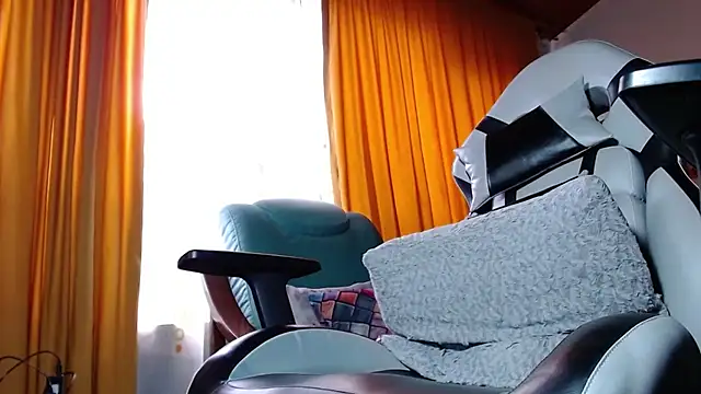 sebastian_horny webcam