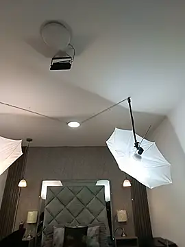 EllenJordan__ live sex cam