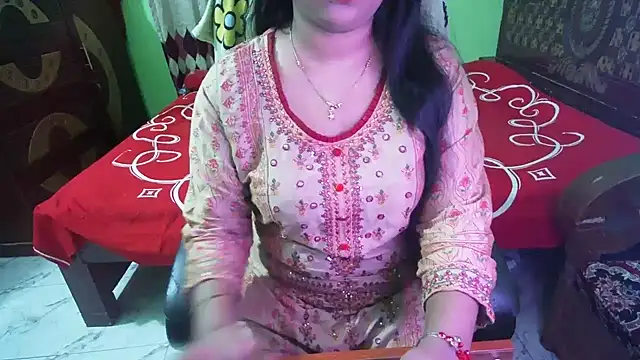 BengaliQueenStar live cam on StripChat
