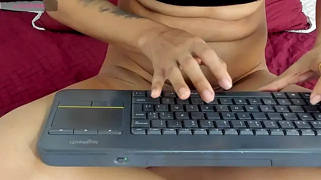 Michelle_Daniels webcam